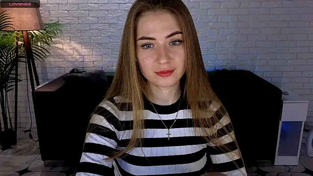 Adelyna Bird online show from 03/23/25, 07:20