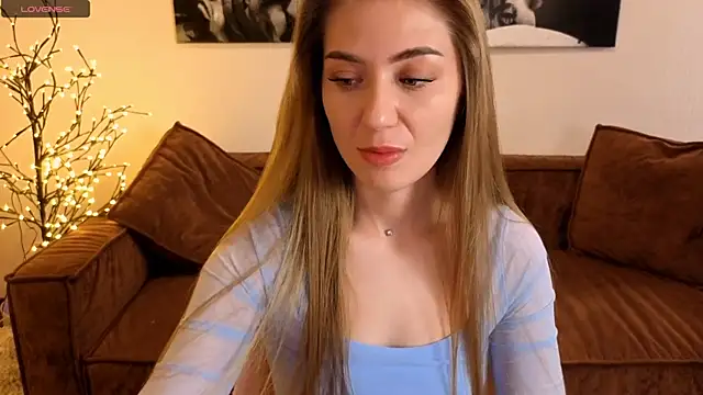 Adelyna Bird online show from 07/26/26, 07:04