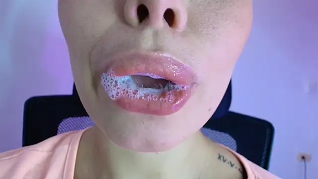 lisbet21x online show from 11/21/25, 09:57