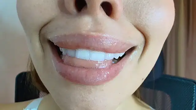 lisbet21x online show from 04/10/26, 10:25