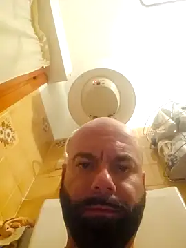 Snapshot of Dolceporco19 chatting on 09/20/25, 06:20 Dolceporco19 online show from 09/20/25, 06:20