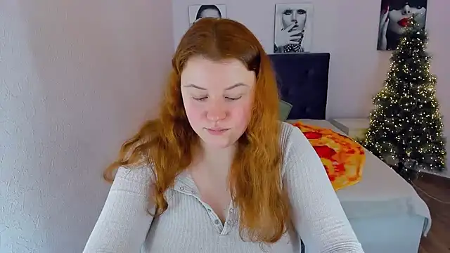 Snapshot of PolinaSalvatore chatting on 12/29/24, 10:56 PolinaSalvatore online show from 12/29/24, 10:56