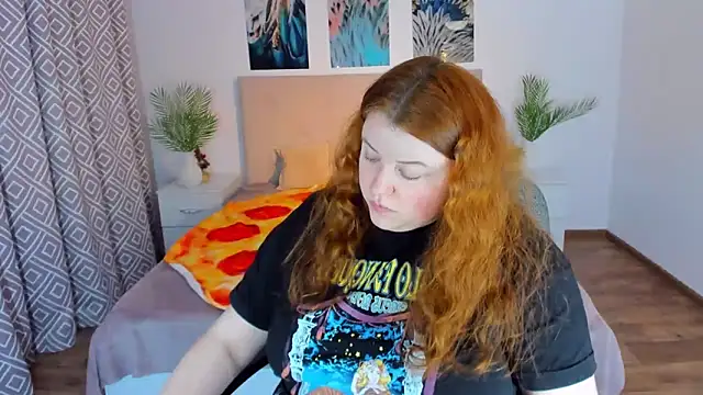 Snapshot of PolinaSalvatore chatting on 01/13/25, 02:00 PolinaSalvatore online show from 01/13/25, 02:00