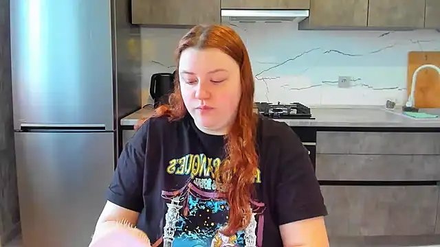 Snapshot of PolinaSalvatore chatting on 02/26/25, 01:52 PolinaSalvatore online show from 02/26/25, 01:52