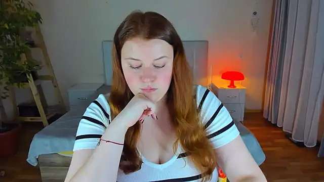 Snapshot of PolinaSalvatore chatting on 09/10/25, 09:04 PolinaSalvatore online show from 09/10/25, 09:04