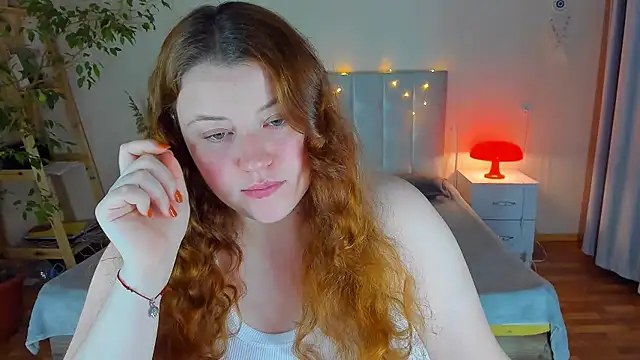 Snapshot of PolinaSalvatore chatting on 11/21/25, 03:33 PolinaSalvatore online show from 11/21/25, 03:33