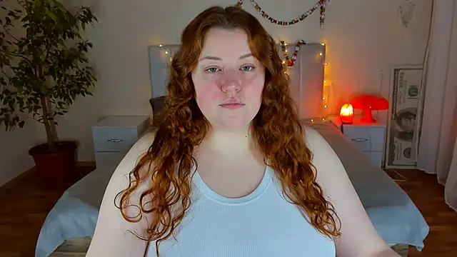 Snapshot of PolinaSalvatore chatting on 01/13/26, 08:14 PolinaSalvatore online show from 01/13/26, 08:14