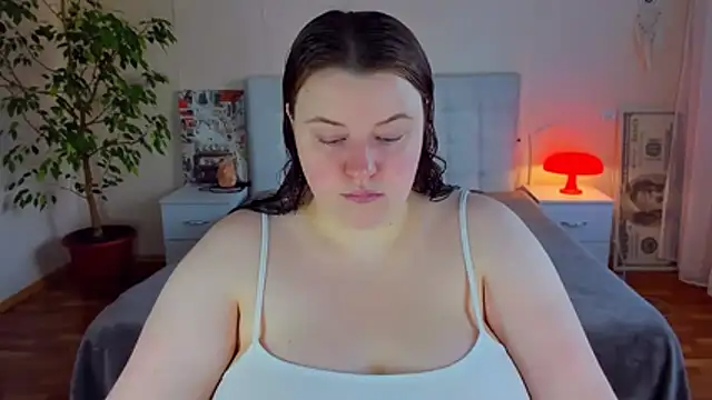 Snapshot of PolinaSalvatore chatting on 06/26/26, 04:00 PolinaSalvatore online show from 06/26/26, 04:00