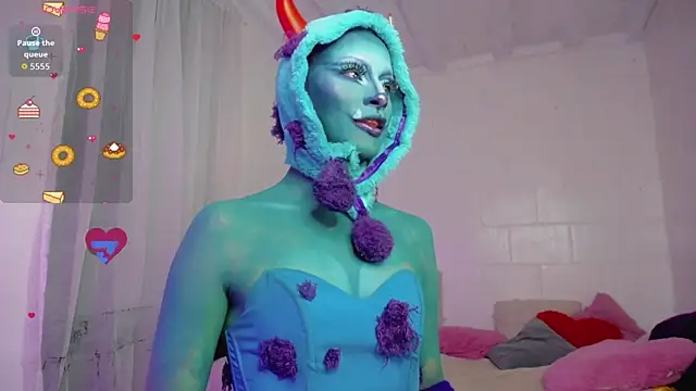 Snapshot of Summer_XO chatting on 11/01/25, 04:25 Summer XO online show from 11/01/25, 04:25