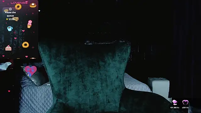 Snapshot of Summer_XO chatting on 12/01/25, 02:38 Summer XO online show from 12/01/25, 02:38