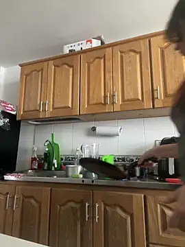 andreaisis2 online show from 03/04/25, 05:13