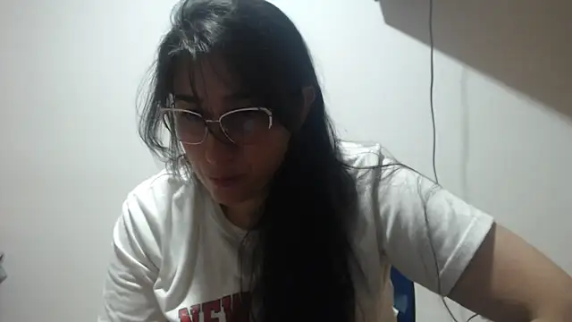 andreaisis2 online show from 05/19/26, 01:33
