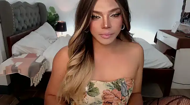 Snapshot of liaa_lurrecams chatting on 01/29/25, 10:48 liaa lurrecams online show from 01/29/25, 10:48