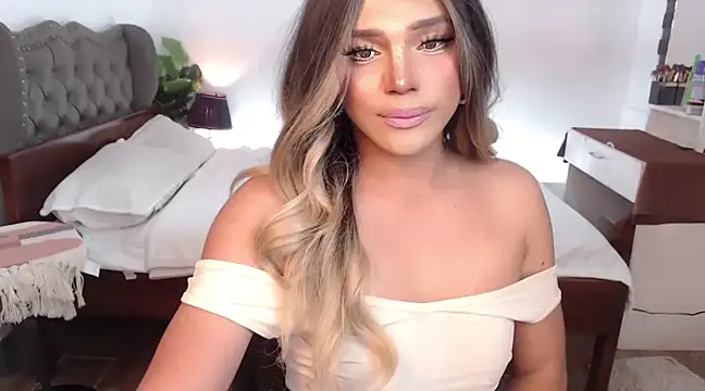 Snapshot of liaa_lurrecams chatting on 02/20/25, 05:07 liaa lurrecams online show from 02/20/25, 05:07