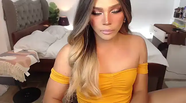 Snapshot of liaa_lurrecams chatting on 03/02/25, 03:05 liaa lurrecams online show from 03/02/25, 03:05