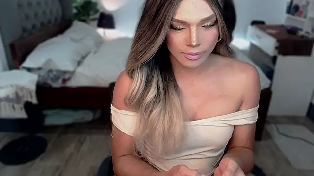 Snapshot of liaa_lurrecams chatting on 09/12/25, 10:15 liaa lurrecams online show from 09/12/25, 10:15