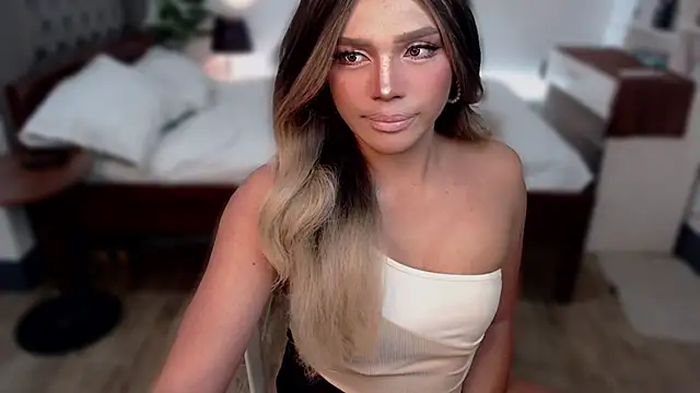 Snapshot of liaa_lurrecams chatting on 11/08/25, 10:26 liaa lurrecams online show from 11/08/25, 10:26