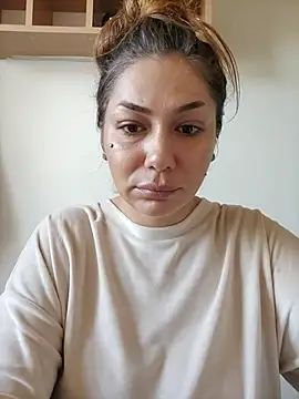 Snapshot of Ella_sweety chatting on 11/03/25, 07:31 Ella sweety online show from 11/03/25, 07:31