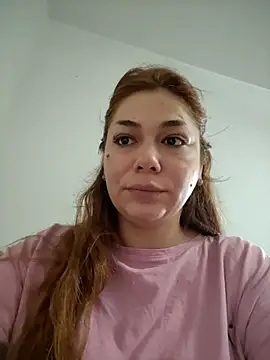 Snapshot of Ella_sweety chatting on 11/18/25, 09:36 Ella sweety online show from 11/18/25, 09:36