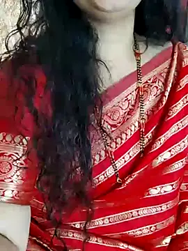 Snapshot of Indian_desi_wife chatting on 01/29/25, 03:33 Indian desi wife online show from 01/29/25, 03:33