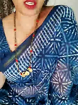 Snapshot of Indian_desi_wife chatting on 02/21/25, 05:09 Indian desi wife online show from 02/21/25, 05:09