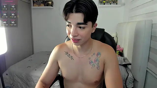 santy7v7 online show from 12/20/25, 01:29