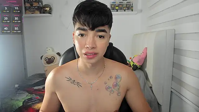 santy7v7 online show from 02/10/26, 01:37