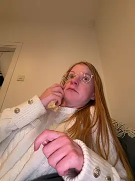 Snapshot of jannis1992 chatting on 06/24/26, 04:11 jannis1992 online show from 06/24/26, 04:11