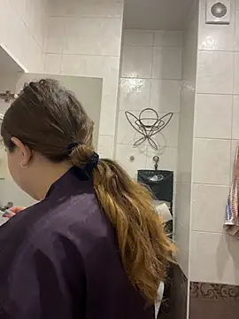 DienkaGreen online show from 01/13/26, 06:40