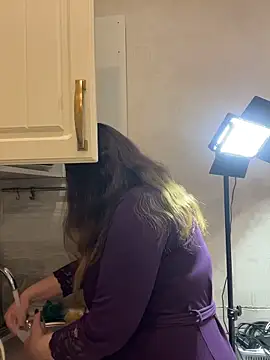 DienkaGreen online show from 02/22/26, 01:53