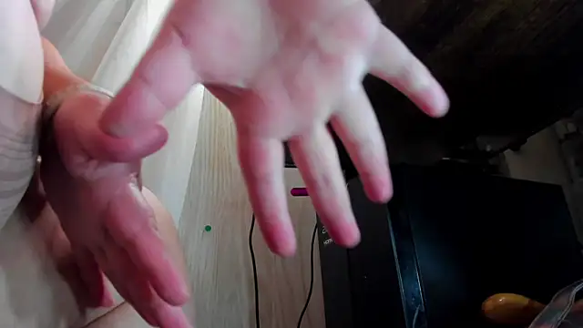 Snapshot of danidollxxx chatting on 01/16/25, 03:23 danidollxxx online show from 01/16/25, 03:23