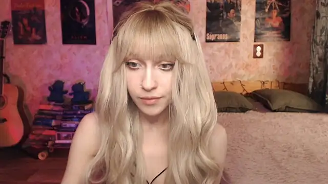 Friendly Ellie online show from 02/17/25, 12:16