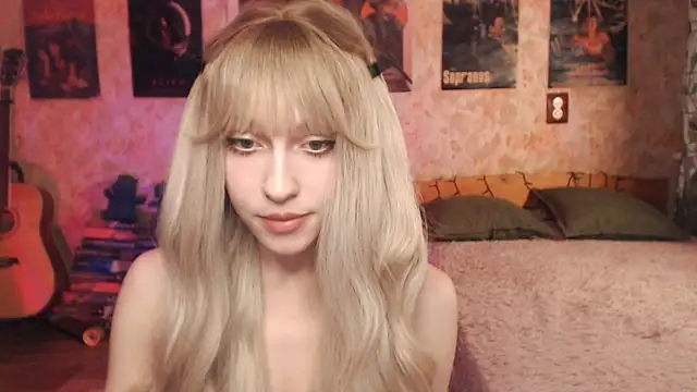 Friendly Ellie online show from 03/13/25, 12:16