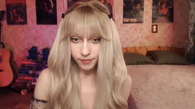 Friendly Ellie online show from 03/18/25, 12:14