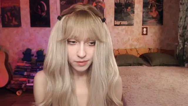 Friendly Ellie online show from 03/21/25, 12:18