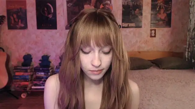 Friendly Ellie online show from 04/10/26, 02:11