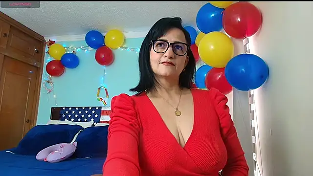 Snapshot of ISABEEL_SOFIA01 chatting on 06/19/26, 04:22 ISABEEL SOFIA01 online show from 06/19/26, 04:22