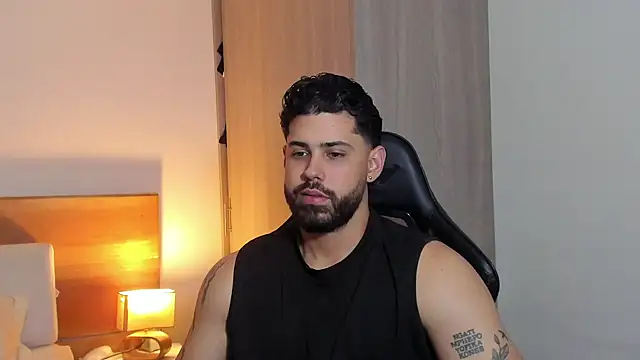 Justyn Torres online show from 03/01/25, 04:22