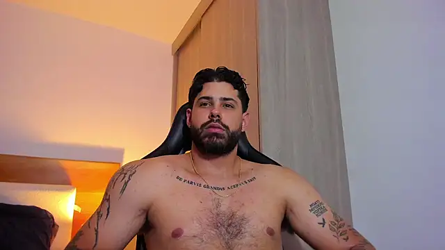 Justyn Torres online show from 03/05/25, 06:23