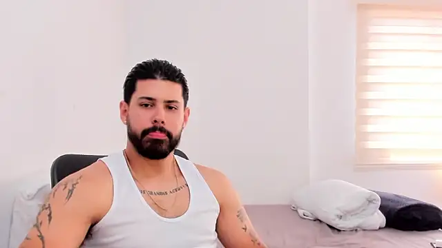 Justyn Torres online show from 11/10/25, 06:29