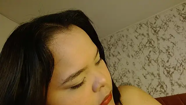 sexychubby    online show from 09/28/25, 03:28