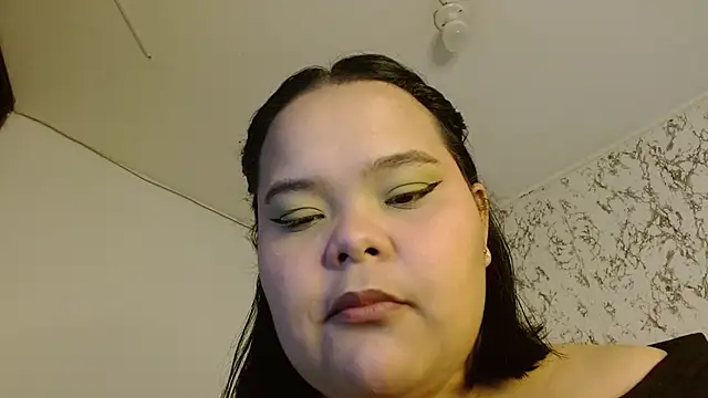 Snapshot of sexychubby___ chatting on 11/23/25, 03:06 sexychubby online show from 11/23/25, 03:06