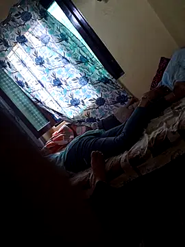 Snapshot of Adityagj123 chatting on 10/11/25, 11:42 Adityagj123 online show from 10/11/25, 11:42