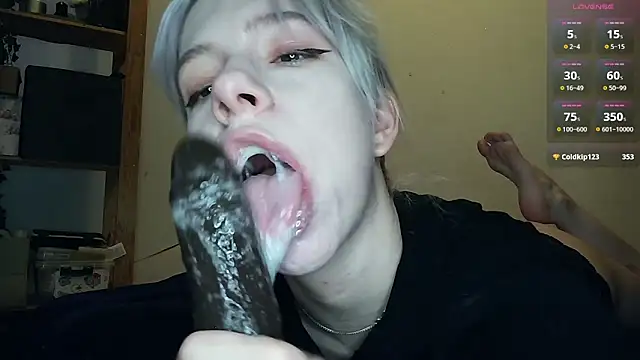 Snapshot of cruellagoth666 chatting on 05/01/26, 03:49 cruellagoth666 online show from 05/01/26, 03:49