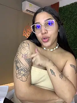 Amandanauty online show from 12/20/24, 03:58