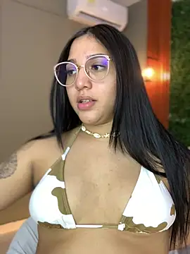 Amandanauty online show from 12/21/24, 06:09