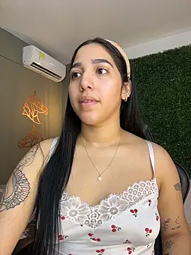 Amandanauty online show from 12/19/25, 08:21