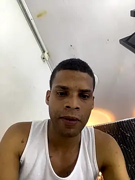 Snapshot of XWillianSmithX chatting on 09/25/25, 06:11 XWillianSmithX online show from 09/25/25, 06:11