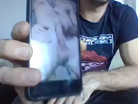 Snapshot of aroj95 chatting on 09/11/25, 03:56 aroj95 online show from 09/11/25, 03:56