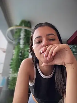 Snapshot of IvySanders1 chatting on 10/23/25, 12:04 IvySanders1 online show from 10/23/25, 12:04